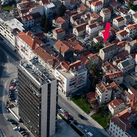 And Petra Pensionat Split